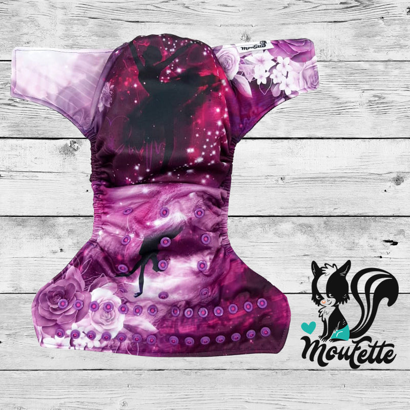 Confections Moufette - Couche à poche - Nouveau-né 4-13 lbs / BALLERINE COSMIQUE